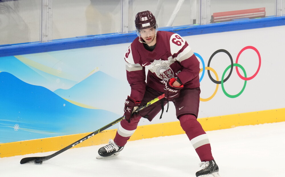 Jeļisejevs blir med på treningen til det latviske hockeylandslaget