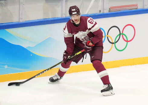 Latvijas hokeja izlases treniņiem pievienojas Jeļisejevs