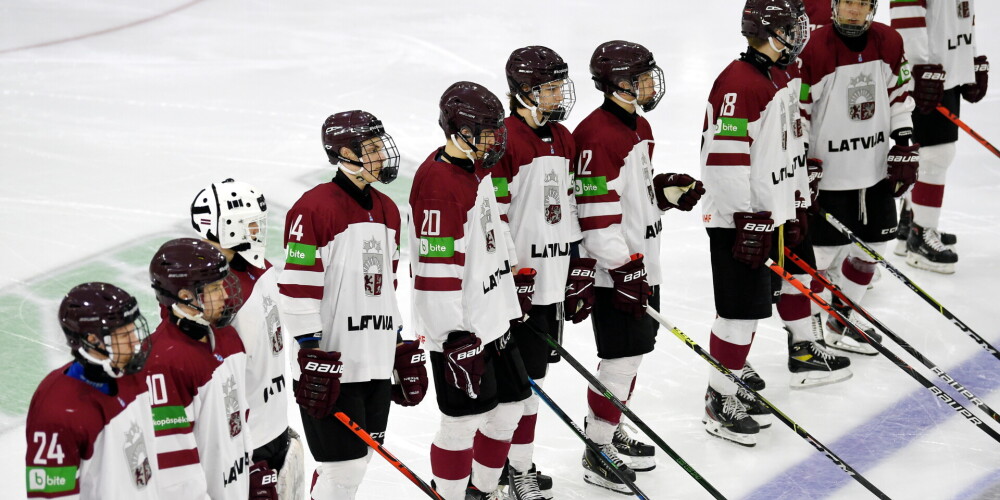 Latvijas U-18 hokejisti pasaules čempionāta ceturtdaļfinālā piedzīvo sagrāvi pret ASV