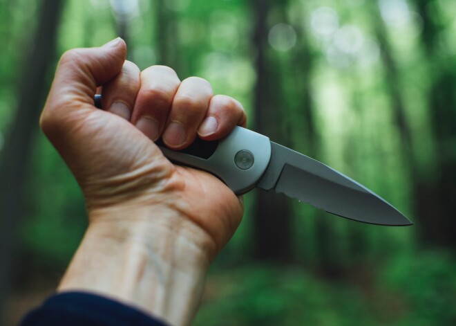 В Юрмале мужчина в пьяном угаре жестоко убил бывшую жену на глазах нового мужа