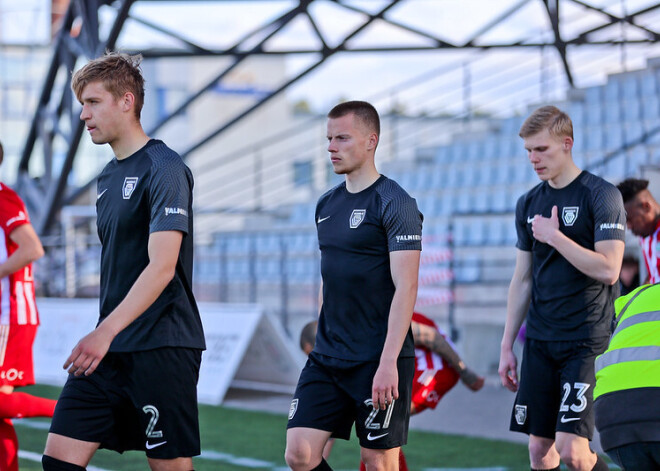 "Valmieras" futbolisti pārliecinoši uzvar "Riga" komandu