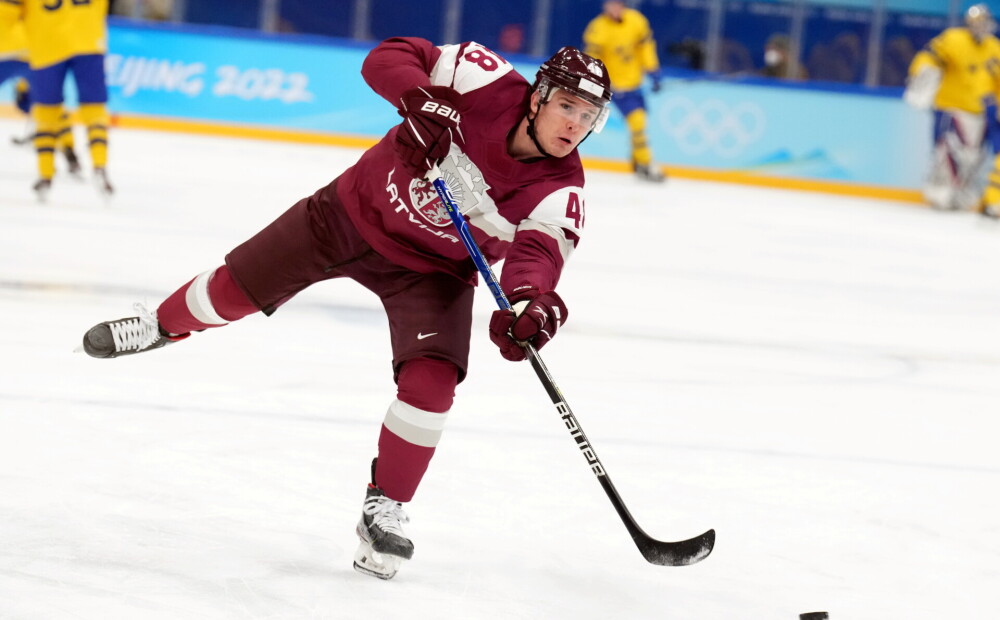 Latvijas hokejisti arī otrajā pārbaudes spēlē zaudē Šveicei