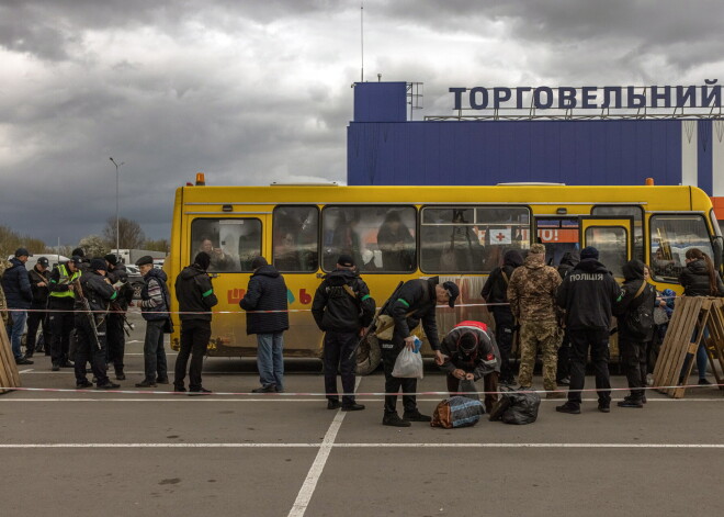 “Man bija nelāga nojauta...” Olgas stāsts par bēgšanu no Mariupoles, krieviem, latviešiem un savādiem integrācijas kursiem Rīgā