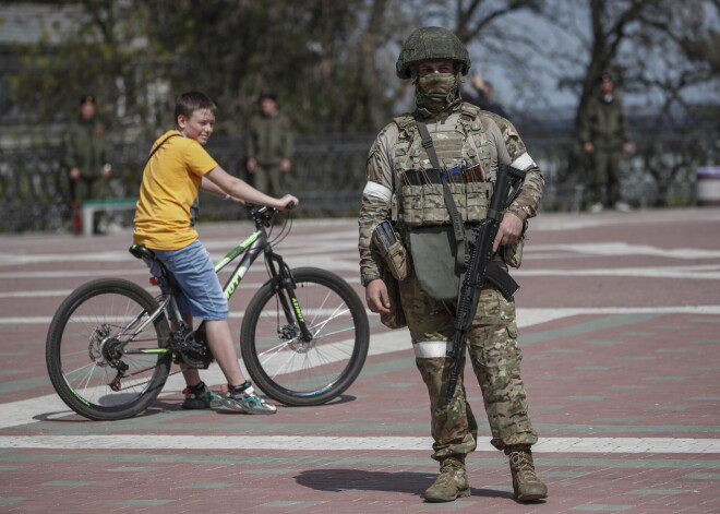 Ukraina: Krievijas dzīvā spēka zaudējumi sasniedz 24 200