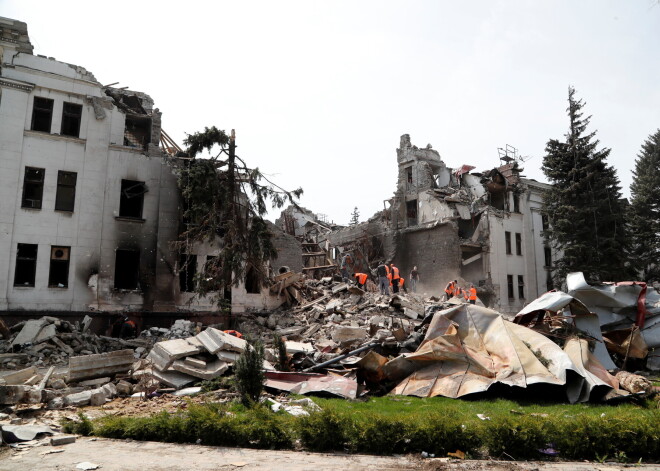 Mirušo patiesībā ir krietni vairāk: žurnālisti veikuši apjomīgu pētījumu par Mariupoles teātra bombardēšanu