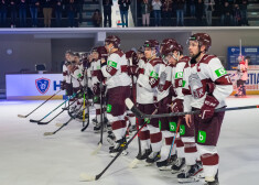 Vēl divi sportisti atskaitīti no Latvijas hokeja izlases