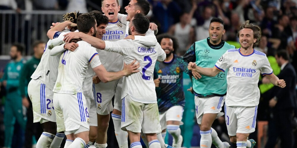 "Real" savā laukumā pamatlaikā ar 3:1 (0:0) bija pārāka pār Mančestras "City". 