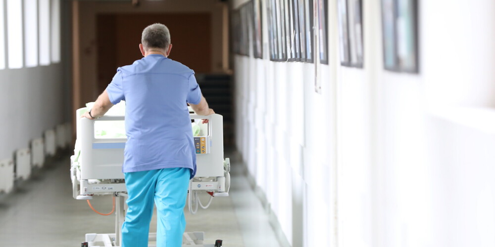 Не хватает специалистов и оборудования: пандемия продолжает влиять на очереди к врачам