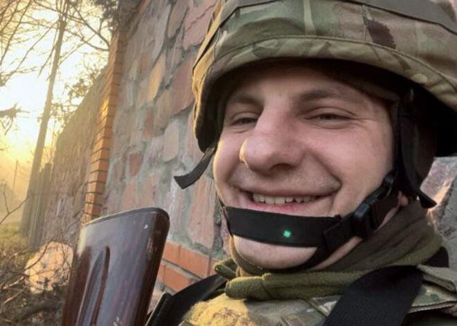 Ukraiņu karavīrs atklāj, kad beigsies karš: "Augustā tveicēsim kājiņas Sevastopolē"