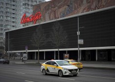 Krievijā kinoteātru biznesam rietumu kompāniju, kuras sarāvušas attiecības ar agresorvalsti, dēļ draudot milzīga krīze.
