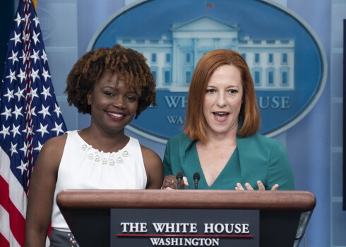 Baltā nama preses sekretāra amatam pirmoreiz nominēta afroamerikāniete un LGBTQ+ persona