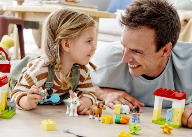 Aizraujošas un attīstošas rotaļas kopā ar LEGO!