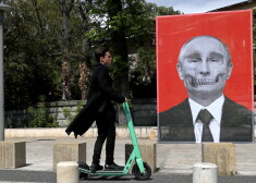 "Viņš ir smagi slims vai mirst." Vadošie komandieri ignorēs Putina pavēli uzbrukt Rietumiem, apgalvo eksperts Maskavā