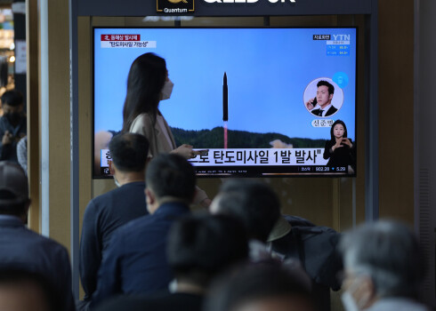 Seula: Ziemeļkoreja palaidusi vēl vienu ballistisko raķeti