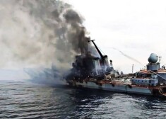 14. aprīlī kreiserim trāpīja divas zema augstuma Ukrainas pretkuģu raķetes Neptun. Jo zemāks lidojuma augstums, jo lielāka ir šo raķešu spēja pārvarēt pretgaisa aizsardzību.