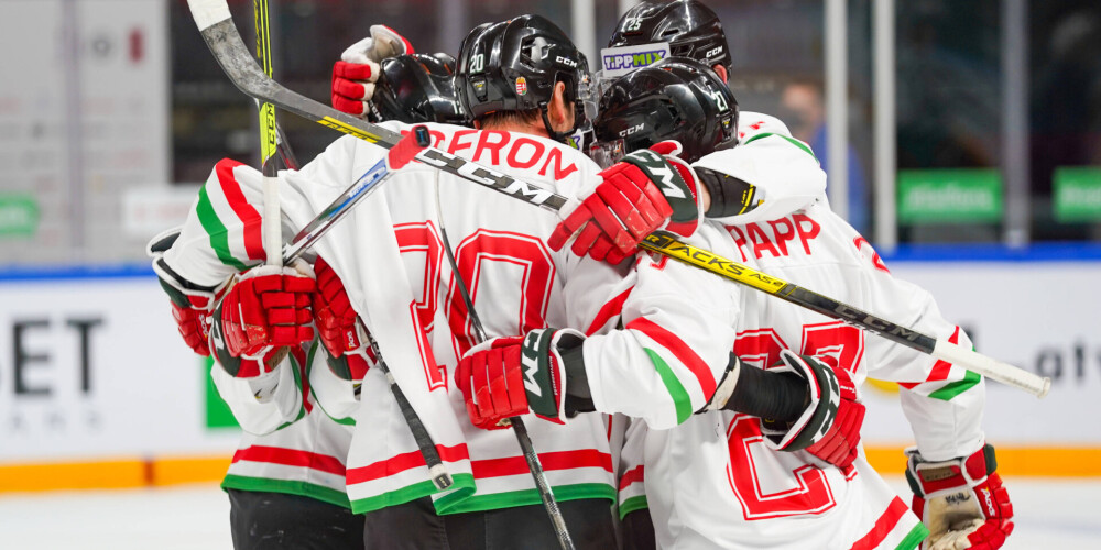 Ungārijas hokeja izlase ir komanda, kas pārstāv Ungāriju starptautiskajās hokeja spēlēs. 2009. gada Pasaules čempionātā Ungārija pēc 70 gadu pārtraukuma piedalījās A divīzijas turnīrā. A divīzija komanda spēlēja arī 2016. gadā. Ungārijas izlases augstākas sasniegums Pasaules čempionātos ir 1937. gadā izcīnītā piektā vieta. Trīs reizes izlase piedalījusies arī Olimpisko spēļu turnīros.