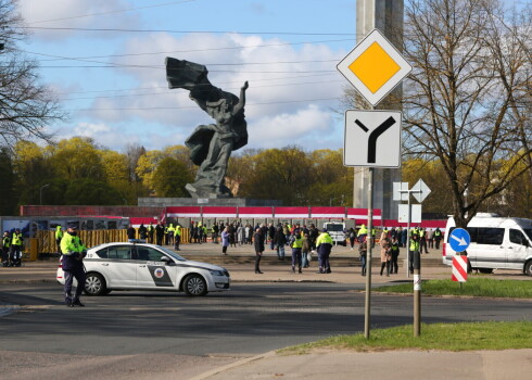 Jārēķinās ar Krievijas atbildes pasākumiem, ja lems nojaukt tā dēvēto Uzvaras pieminekli