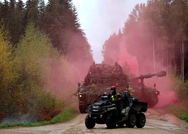 Iedzīvotāji aicināti neuztraukties! Vidzemē norisināsies militāro mācību "Namejs 2022" lauka taktiskais vingrinājums