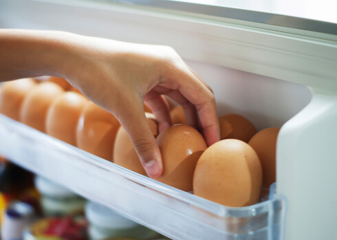 7 kļūdas, ko daudzi pieļauj, uzglabājot olas
