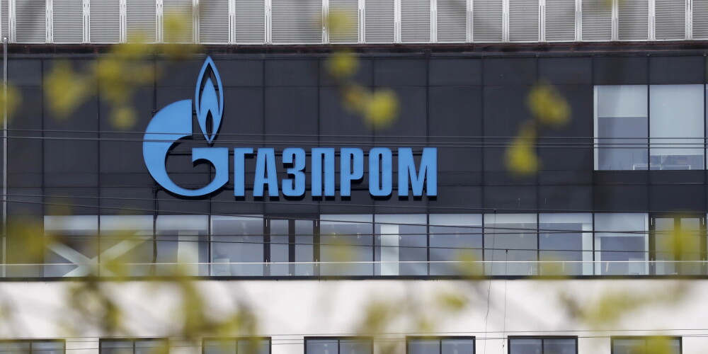 "Gazprom": Krievijas gāzes piegāžu apjoms Eiropai caur Ukrainu samazinājies par trešdaļu