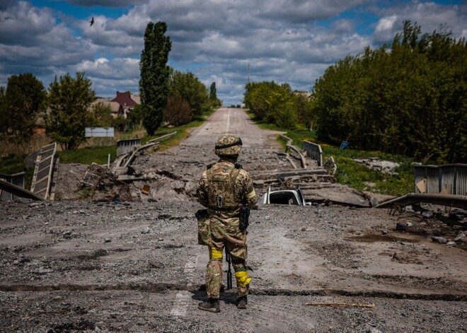 "Nevajag dzert trankvilizatorus." Atvaļināts pulkvedis Krievijas TV sniedz skarbu vērtējumu par karu Ukrainā