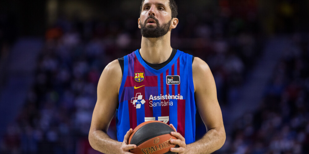 Nikola Mirotičs (serbu valodā Cyrillic: Никола Миротић; dzimis 1991. gada 11. februārī) ir mūsdienu Melnkalnes teritorijā dzimis basketbolists. Starptautiskā arēnā viņš pārstāv Spāniju. Pēc vairākām sekmīgām sezonām NBA atgriezās Spānijā, lai pārstavētu "Barcelona" un tiktu atzīts par ULEB Eirolīgas vērtīgāko spēlētāju.