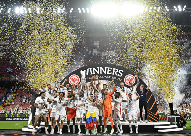"Eintracht" "pendelēs" pārspēj "Rangers" un uzvar UEFA Eiropas līgā