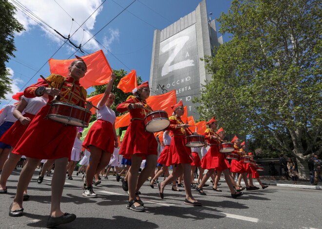 Pionieru "atdzimšana"? Krievijā veido jaunu kustību, lai skolotu jauniešus patriotismā un tradicionālajās vērtībās