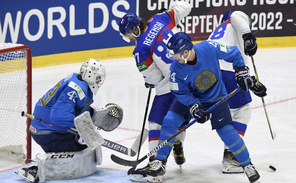 Slovākijas hokejisti ar vienu vārtu pārsvaru uzvar Kazahstānu