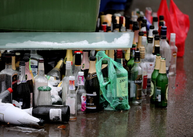 Alkoholisms paņem vairāk dzīvību nekā iepriekš, valsts atbalsts ārstēšanai – nemērķēts