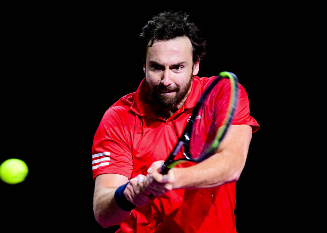 Gulbis ATP rangā atkāpjas uz ceturtā simta beigām