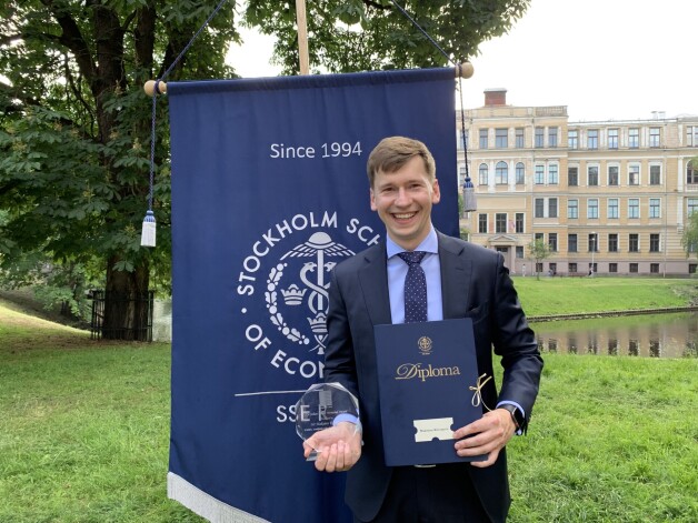 Vēl Maksimam patīk izglītība. Gan pašam mācīties, gan mācīt citus. Man patīk apgūt jaunas lietas un nodot tās citiem. “Saviem studentiem vienmēr saku – galvenais ir nebaidīties darīt. Kļūdas būs vienmēr, bet nevajag tamdēļ padoties,” uzsver Maksims Krivuņecs.