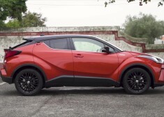 Auto ziņas: kāds ir jaunākais Toyota C-HR GR Sport? 