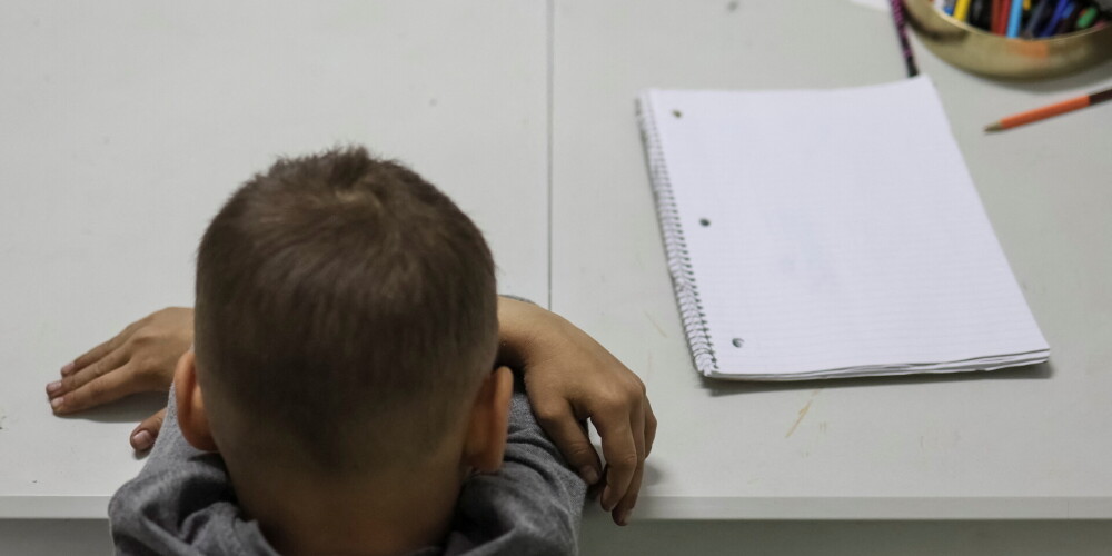 Okupētajā Mariupolē atcelts skolēnu vasaras brīvlaiks, lai "sagatavotu" bērnus apmācībai pēc Krievijas programmas