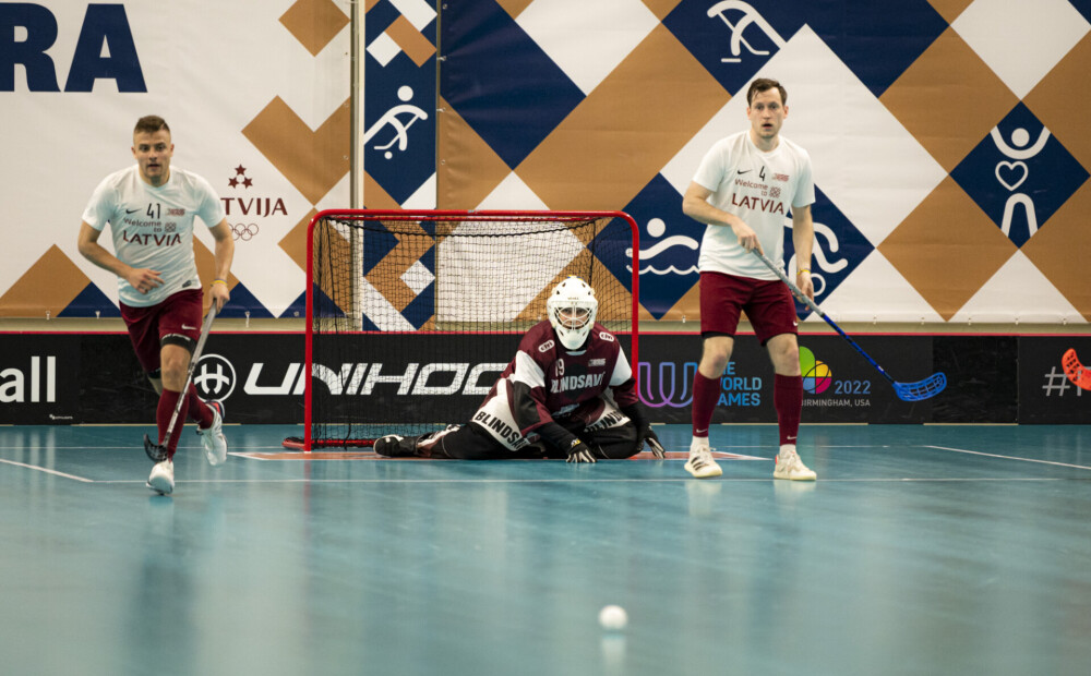 Det latviske landslaget går inn i finalen i verdensmesterskapet i innebandy med seier over danskene