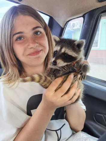 Par bāreni kļuvusī jenotmeitene Marija pārvarēja garo ceļu no nopostītās Mariupoles līdz pat Latvijai.