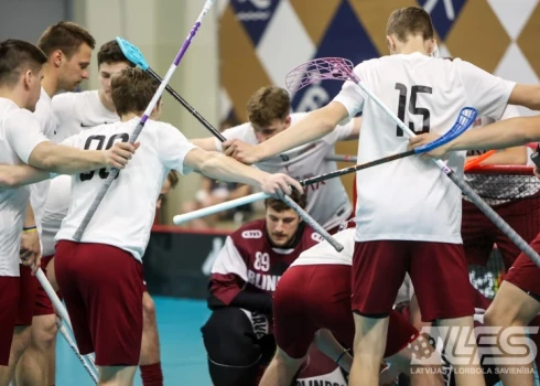 Latvijas florbola izlase pasaules čempionāta kvalifikācijas turnīru beidz ar zaudējumu Somijai