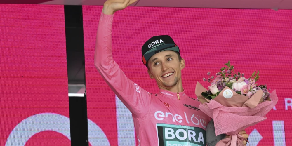 Hindlijs kļūst par šī gada "Giro d'Italia" daudzdienu velobrauciena uzvarētāju