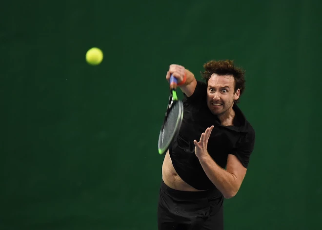 Gulbis Itālijā "Challenger" turnīra pirmajā kārtā vēlreiz zaudē Hāsem