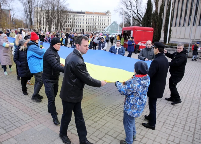 За три месяца войны - 76 уголовных дел в Латвии, связанных с беженцами из Украины