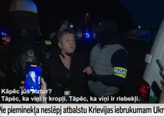 “Es nevaru dzīvot šajā valstī, jo viņi ir fašisti, riebekļi, neradījumi! Viņi nesaprot, kas ir taisnība un kas – meli!” TV kamerā pauda sieviete.