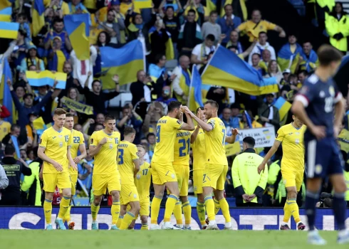 Ukraina viesu lomā ar rezultātu 3:1 (2:0) pārspēja Skotiju.