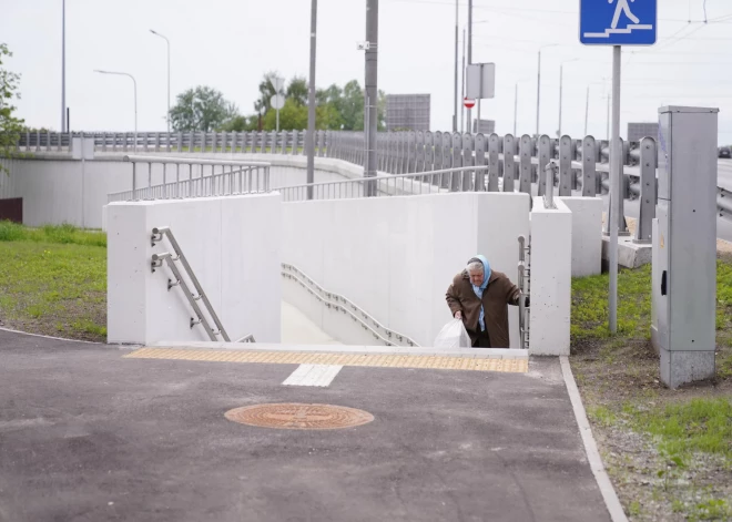 Par vairāk nekā par divarpus miljonu atjaunotais tunelis zem Lāčplēša ielas saņēmis ne mazums kritikas.