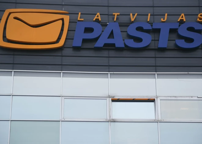 Brīdina par krāpnieku aicinājumu apmaksāt "Latvijas Pasta" kurjerpakalpojumus