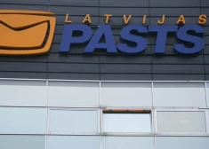 Latvijas pasts предупреждает о мошенниках при оплате курьерских услуг