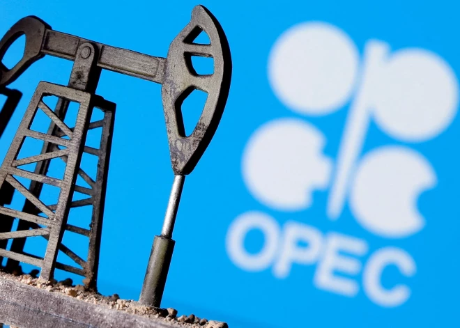 OPEC+ naftas ieguvi kāpinās straujāk, nekā cerēts