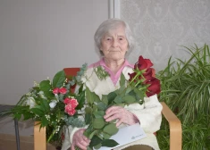 Pati neticēja, ka sasniegs gadsimta slieksni. Baušķeniece Alise Kaklēna nosvin 103. dzimšanas dienu