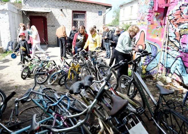 "Velostacijā" notiek pēdējā velosipēdu ziedošanas akcija bēgļiem no Ukrainas.