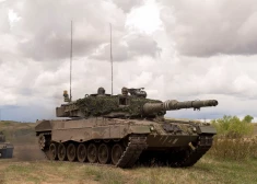 Tanki "Leopard 2A4". 