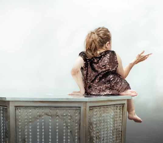 Kjāra Bersani izrāde "Dzīvnieks"